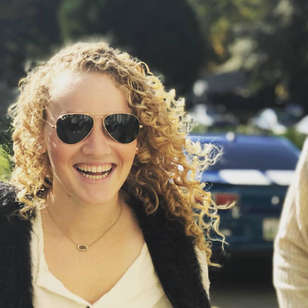 Meet your Posher, Kayla